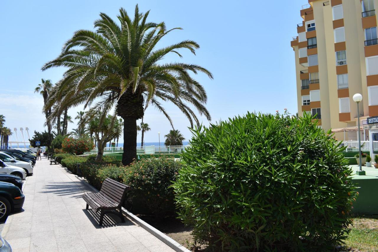 Fantastic Studio - Beachfront Διαμέρισμα Torrox Εξωτερικό φωτογραφία