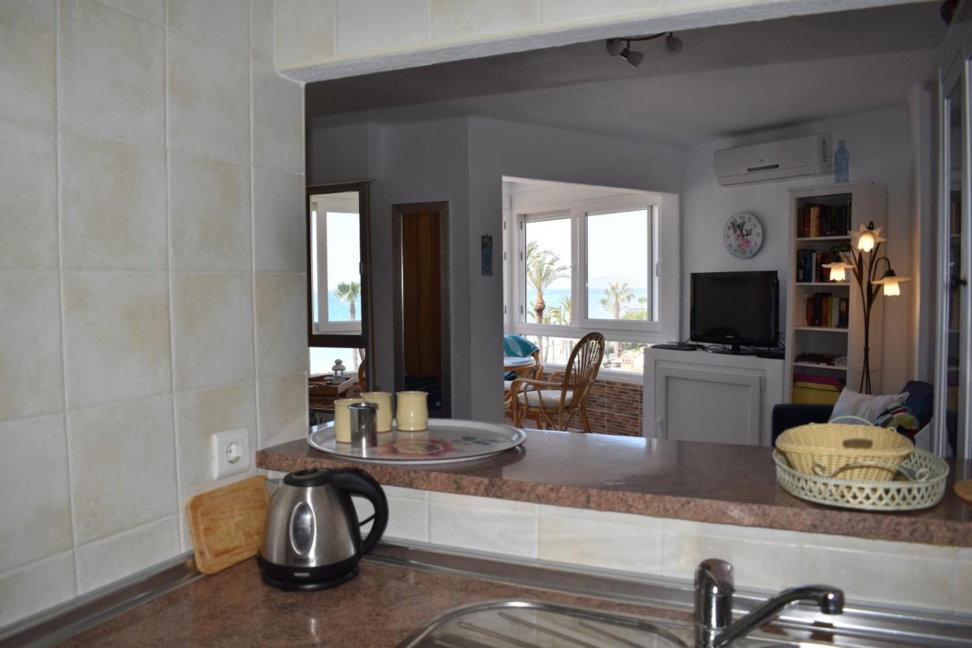 Fantastic Studio - Beachfront Διαμέρισμα Torrox Εξωτερικό φωτογραφία